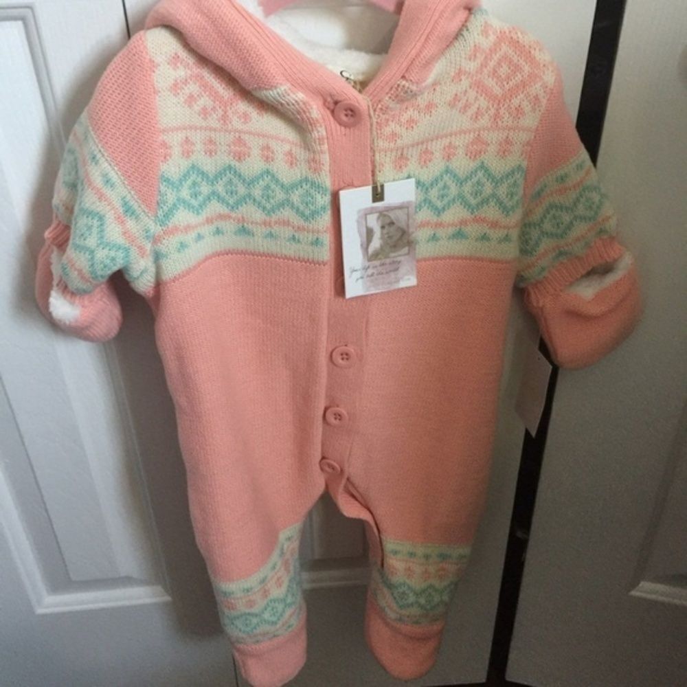 Jessica Simpson Snow‎ suit 3-6 months
